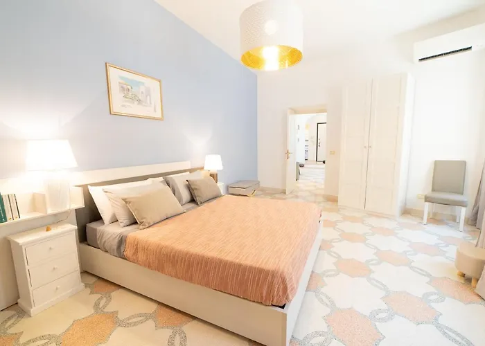 Machi La Civetta * Λέτσε